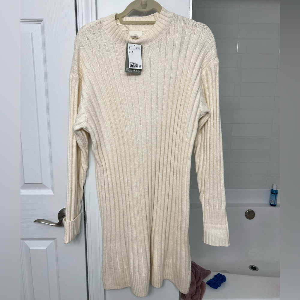 NWT HM White Holiday Midi Long Sleeve Sweater Dress